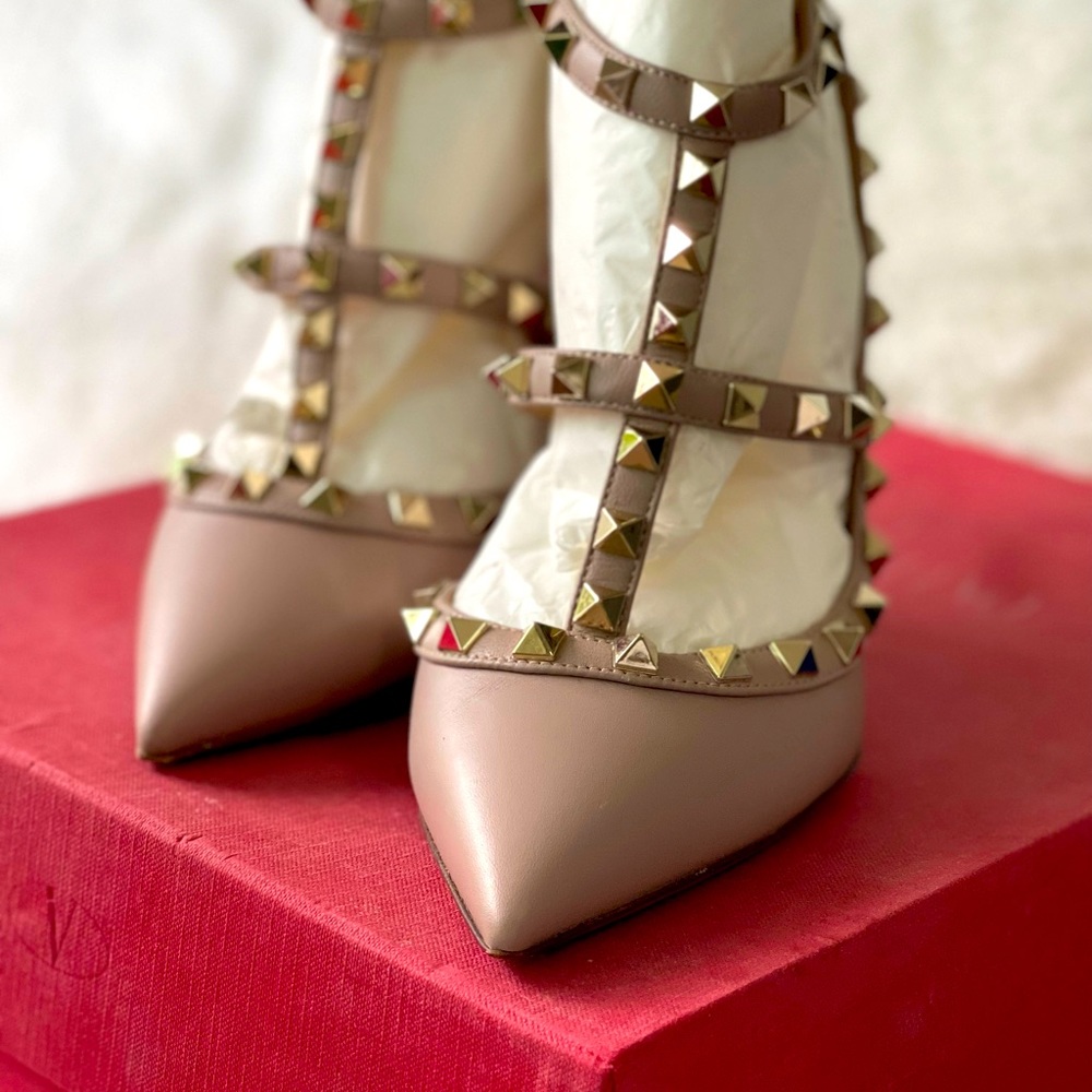 Valentino Garavani Taupe Rockstud T-strap Pointed Toe Pump Leather